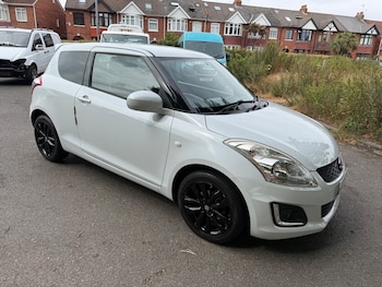 Used Suzuki Swift 2017 for sale - 79511112: Photo