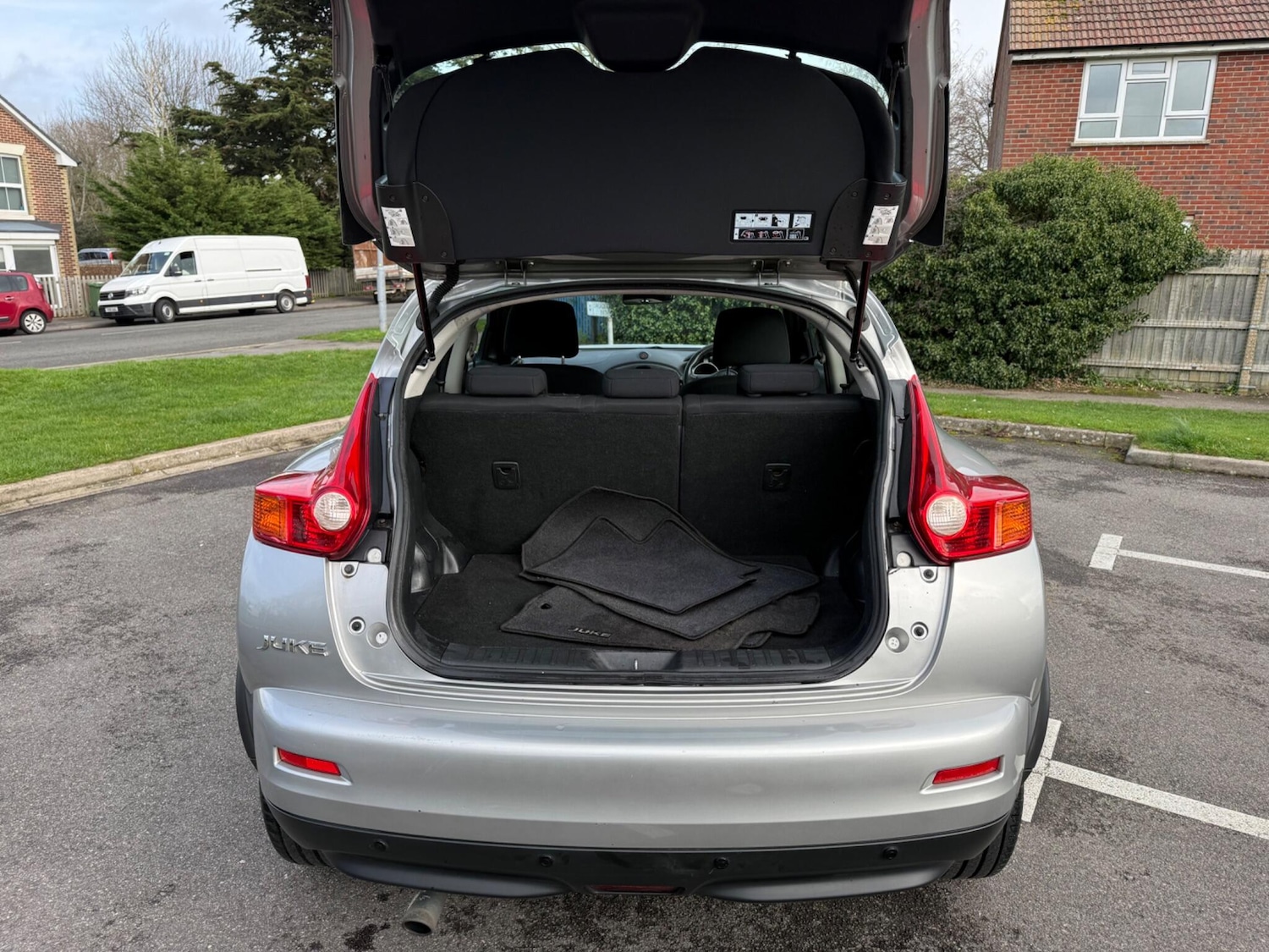 Used Nissan Juke 2011 for sale - 78172098: Photo 71