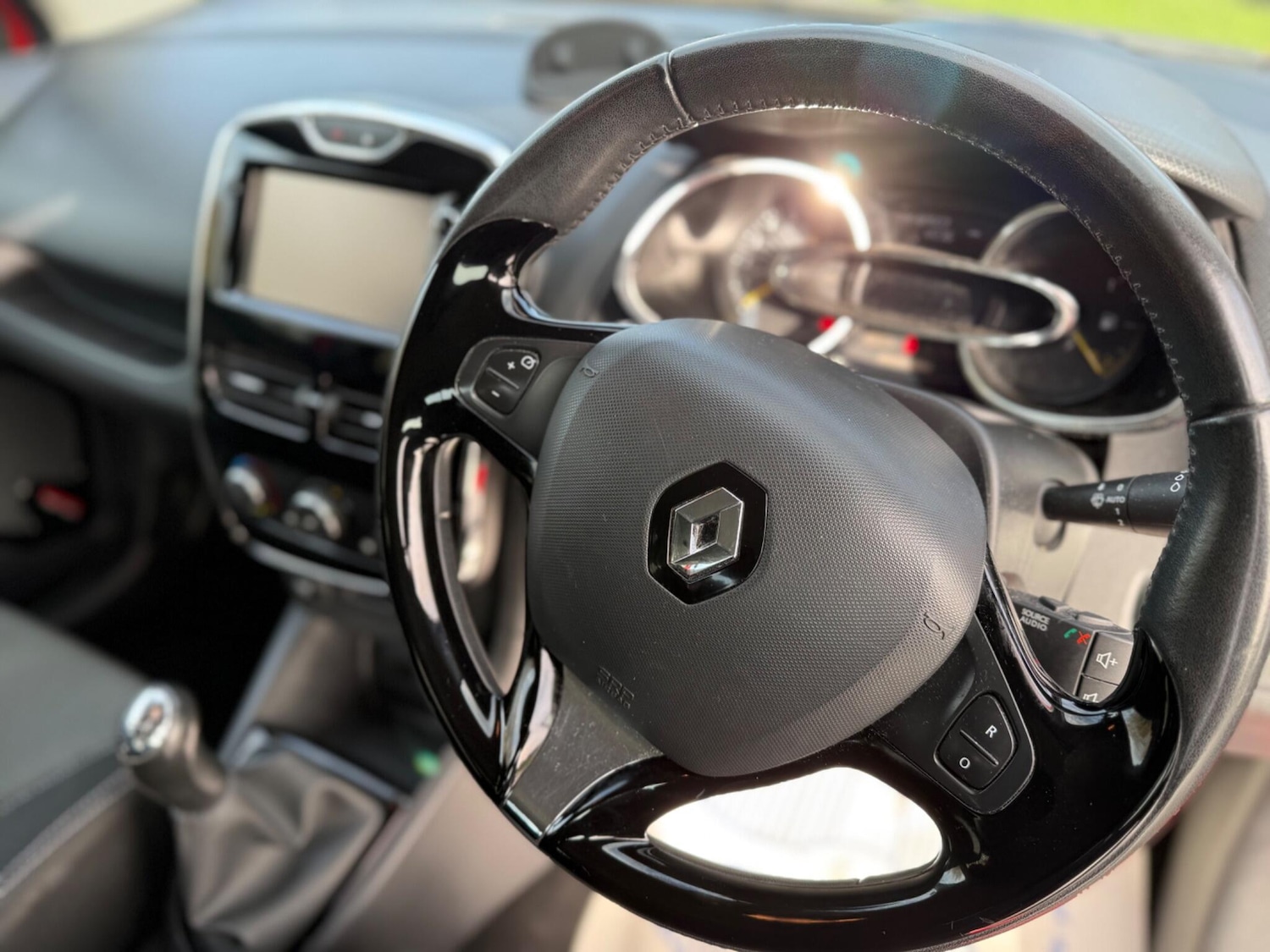 Used Renault Clio 2013 for sale - 78172097: Photo 52