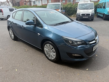 Used Vauxhall Astra 2014 for sale - 79289798: Photo
