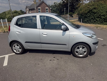 Used Hyundai i10 2010 for sale - 79246031: Photo