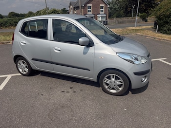 Used Hyundai i10 2010 for sale - 79246031: Photo
