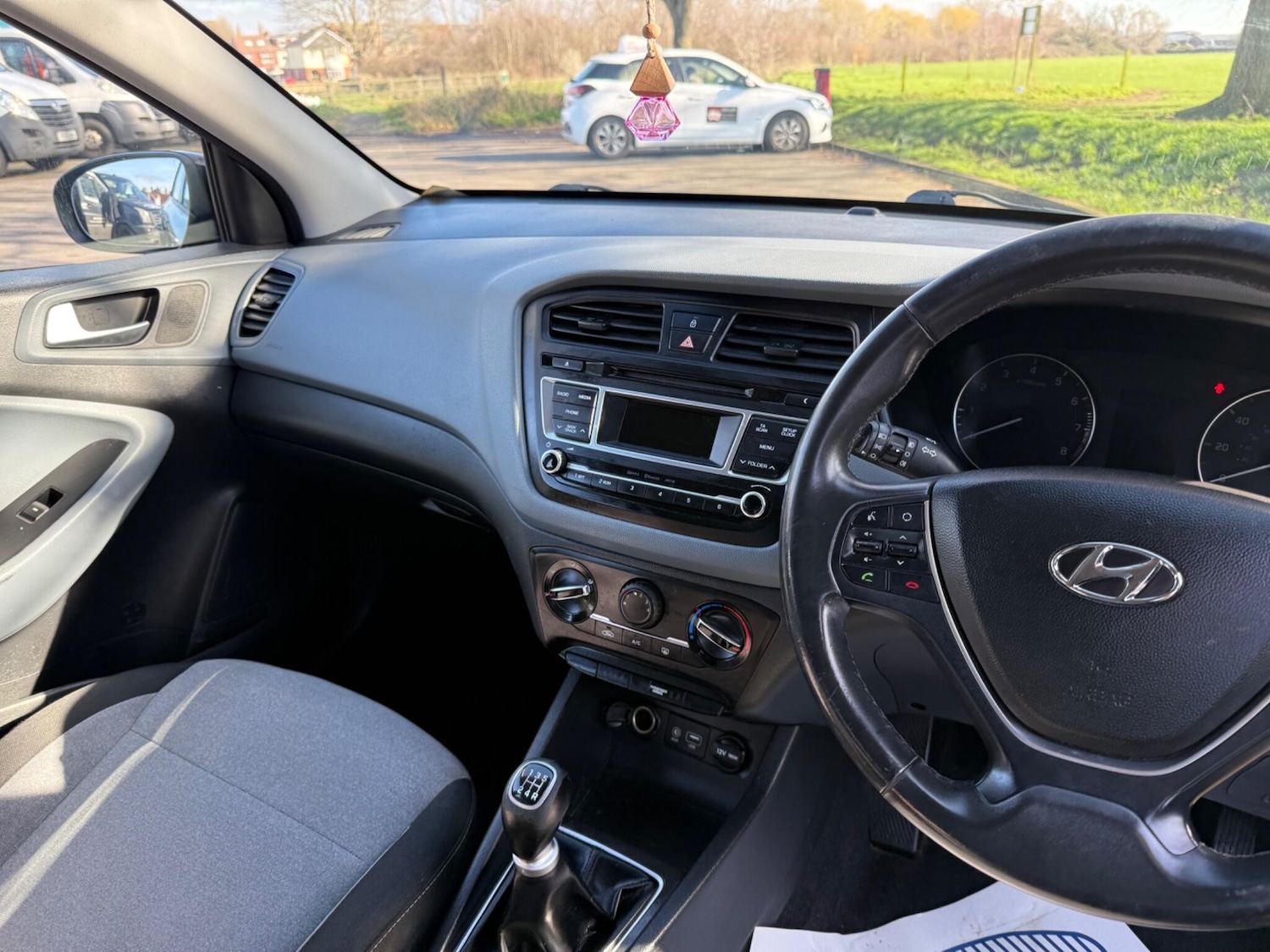 Used Hyundai i20 2015 for sale - 78172088: Photo 35