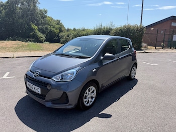 Used Hyundai i10 2019 for sale - 79187523: Photo