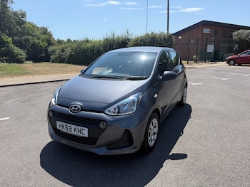 Used Hyundai i10 2019 for sale - 79187523: Photo