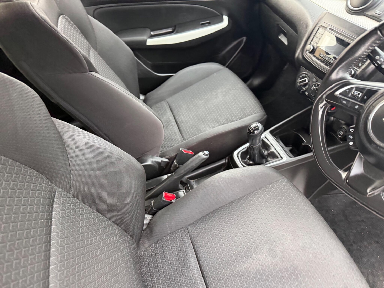 Used Suzuki Swift 2017 for sale - 78172091: Photo 41