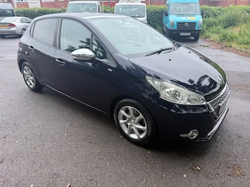 Used Peugeot 208 2014 for sale - 78789348: Photo
