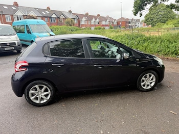 Used Peugeot 208 2014 for sale - 78789348: Photo