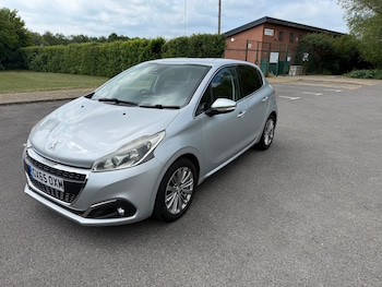 Used Peugeot 208 2015 for sale - 78201489: Photo