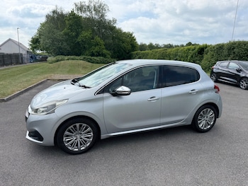 Used Peugeot 208 2015 for sale - 78201489: Photo
