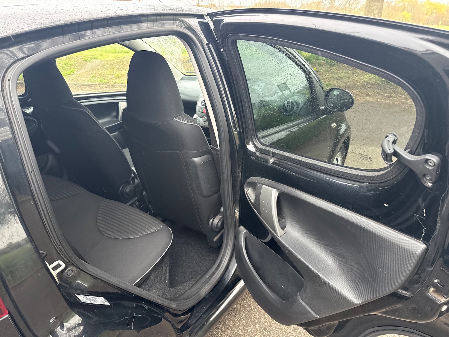 Used Peugeot 107 2014 for sale - 78172102: Photo 26