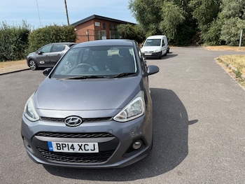 Used Hyundai i10 2014 for sale - 79252210: Photo