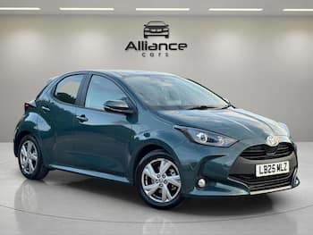 Used Toyota Yaris 2025 for sale - 79699890: Photo