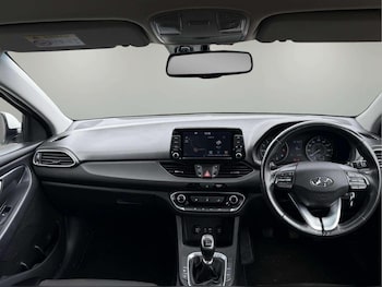 Used Hyundai i30 2018 for sale - 78945993: Photo