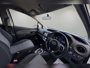 Used Toyota Yaris 2016 for sale - 79158702: Photo