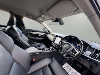 Used Volvo V90 2022 for sale - 78947354: Photo