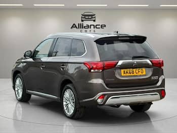 Used Mitsubishi Outlander 2018 for sale - 79820300: Photo
