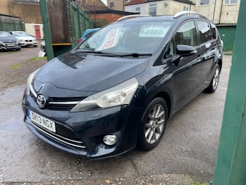 2013 (13) - 2.0 D-4D Excel 5dr