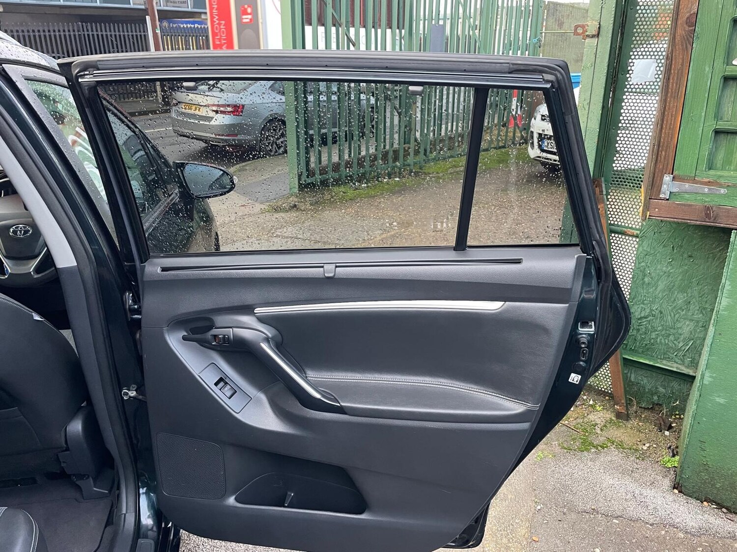 Used Toyota Verso 2013 for sale - 77184873: Photo 25