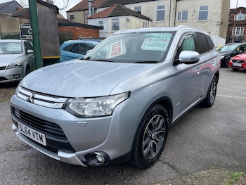 Mitsubishi Outlander feature image