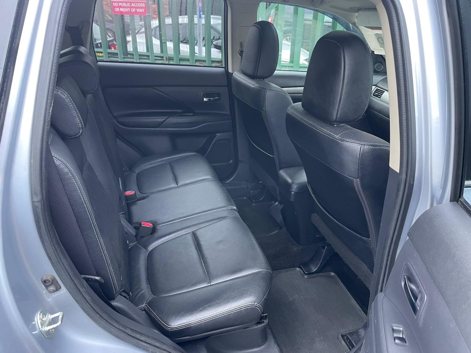 Used Mitsubishi Outlander 2014 for sale - 76935510: Photo 24