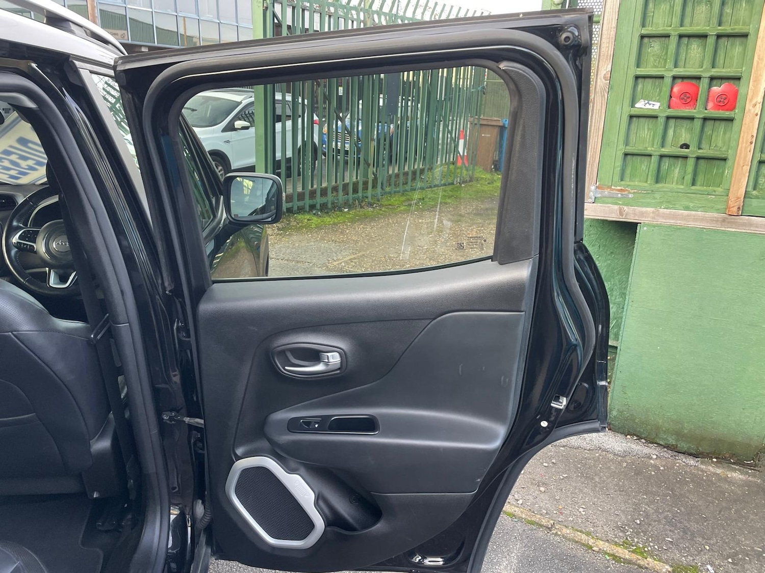 Used Jeep Renegade 2016 for sale - 76951334: Photo 21