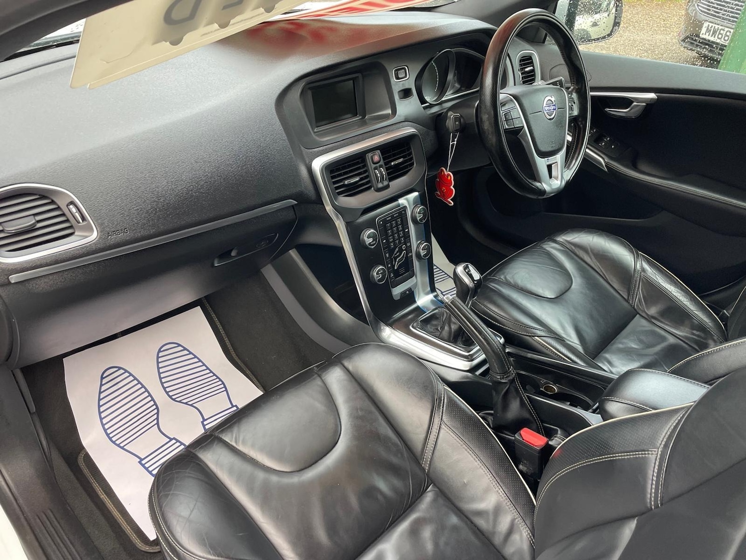 Used Volvo V40 2015 for sale - 77296864: Photo 17