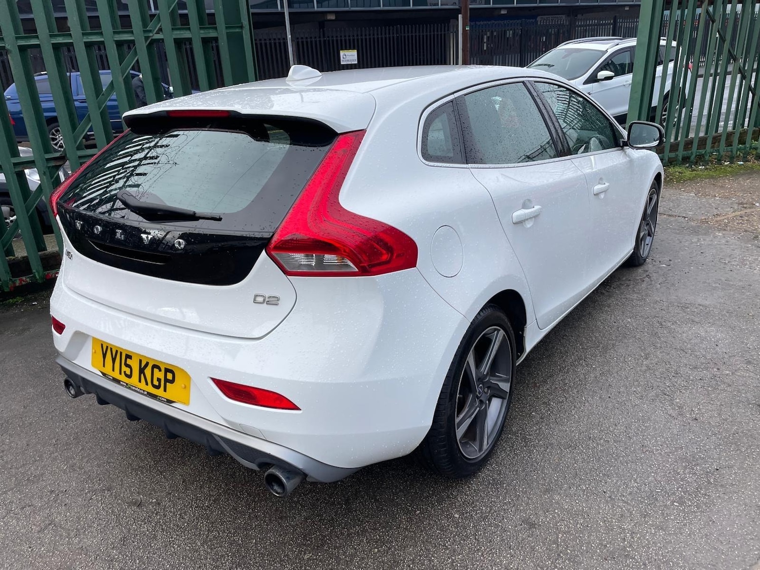 Used Volvo V40 2015 for sale - 77296864: Photo 8