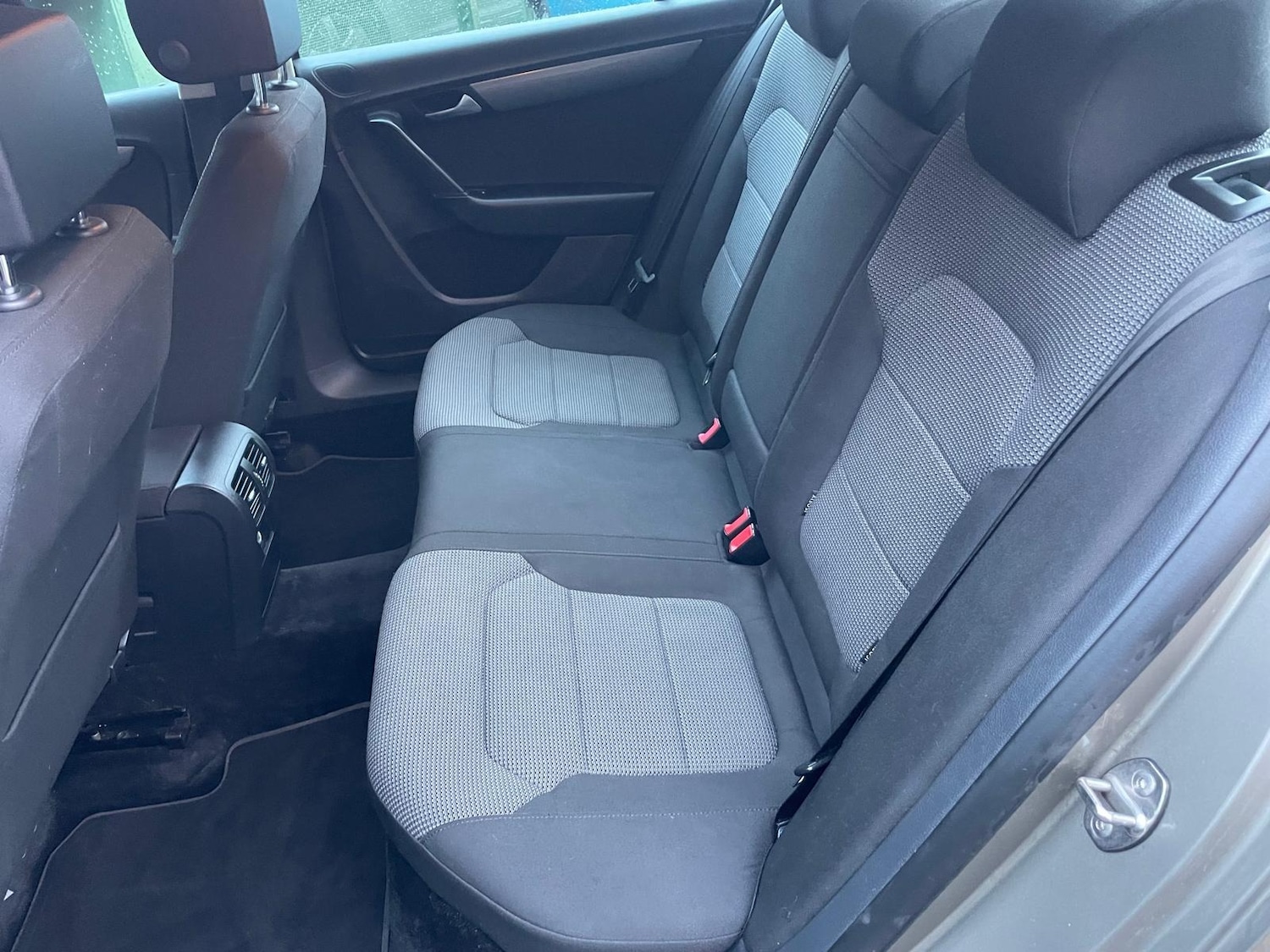 Used Volkswagen Passat 2013 for sale - 76982630: Photo 16