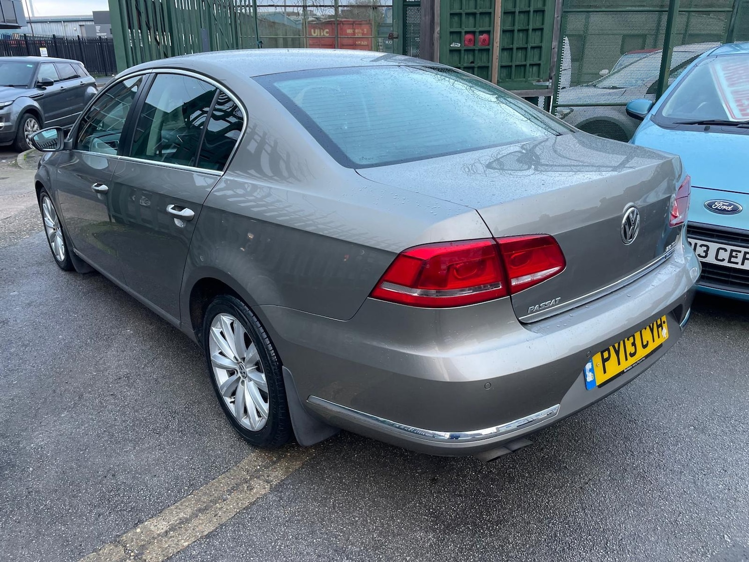 Used Volkswagen Passat 2013 for sale - 76982630: Photo 3