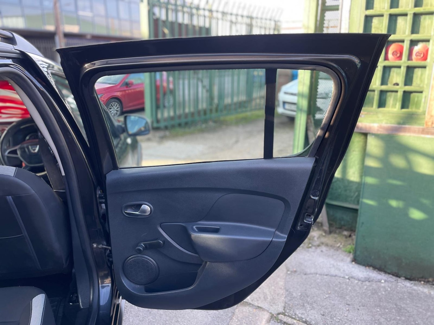 Used Dacia Sandero Stepway 2016 for sale - 77731066: Photo 20