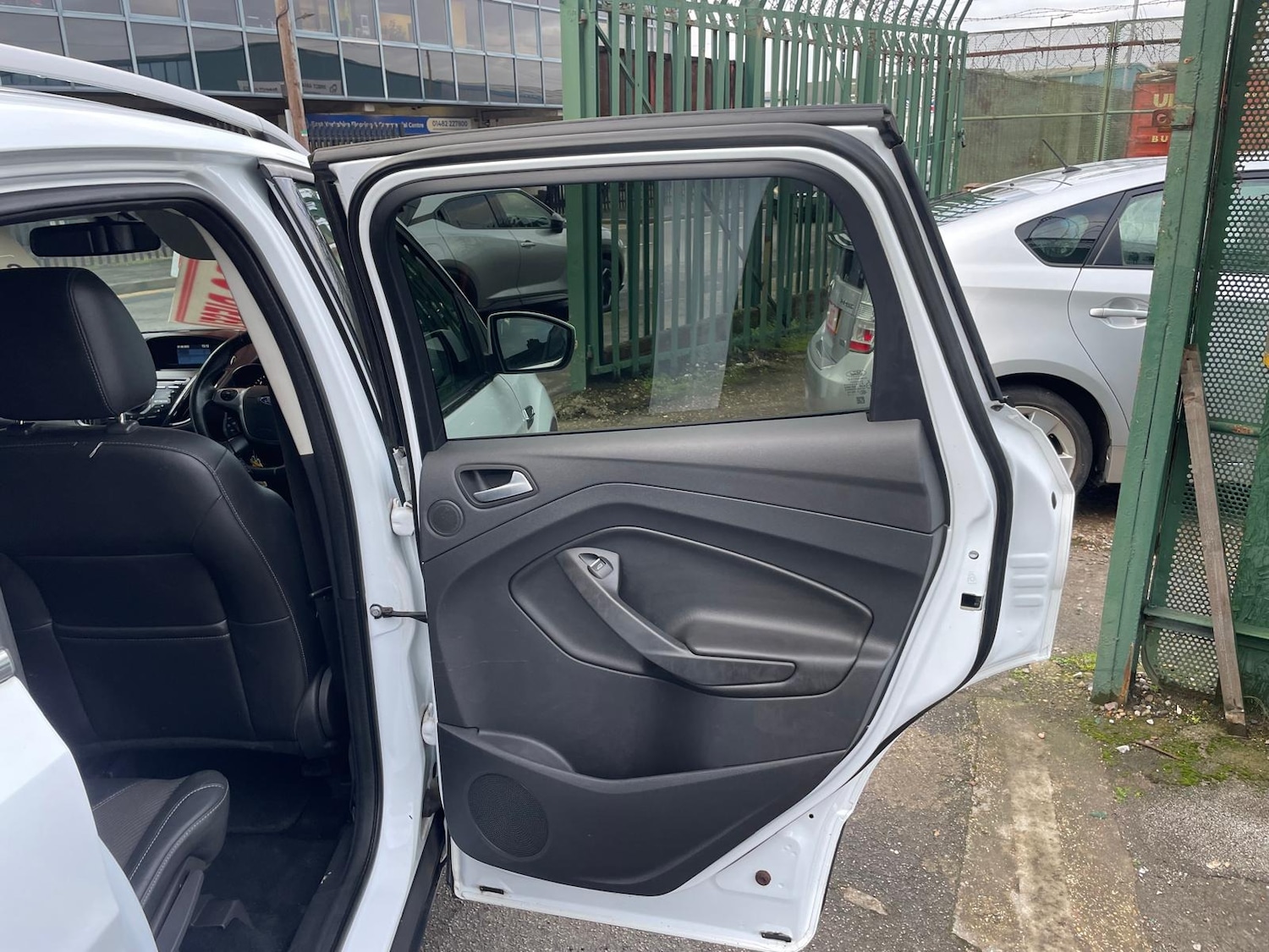 Used Ford Kuga 2015 for sale - 77370749: Photo 23