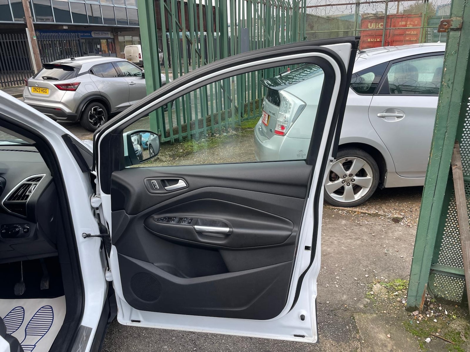 Used Ford Kuga 2015 for sale - 77370749: Photo 27