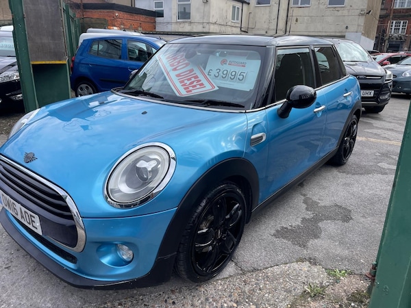 Used MINI Hatch 2016 for sale - 76142658: Photo 1