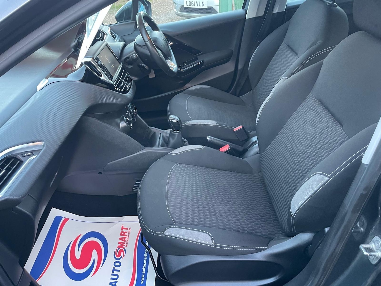 Used Peugeot 208 2016 for sale - 77136169: Photo 24