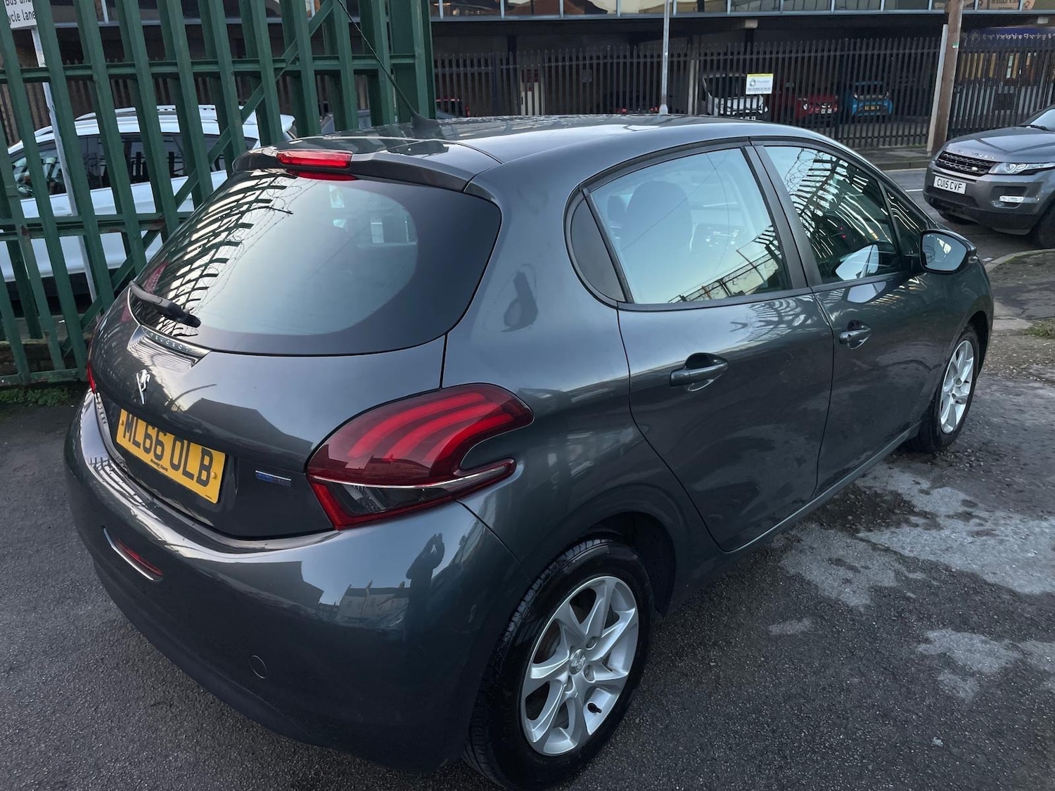 Used Peugeot 208 2016 for sale - 77136169: Photo 6
