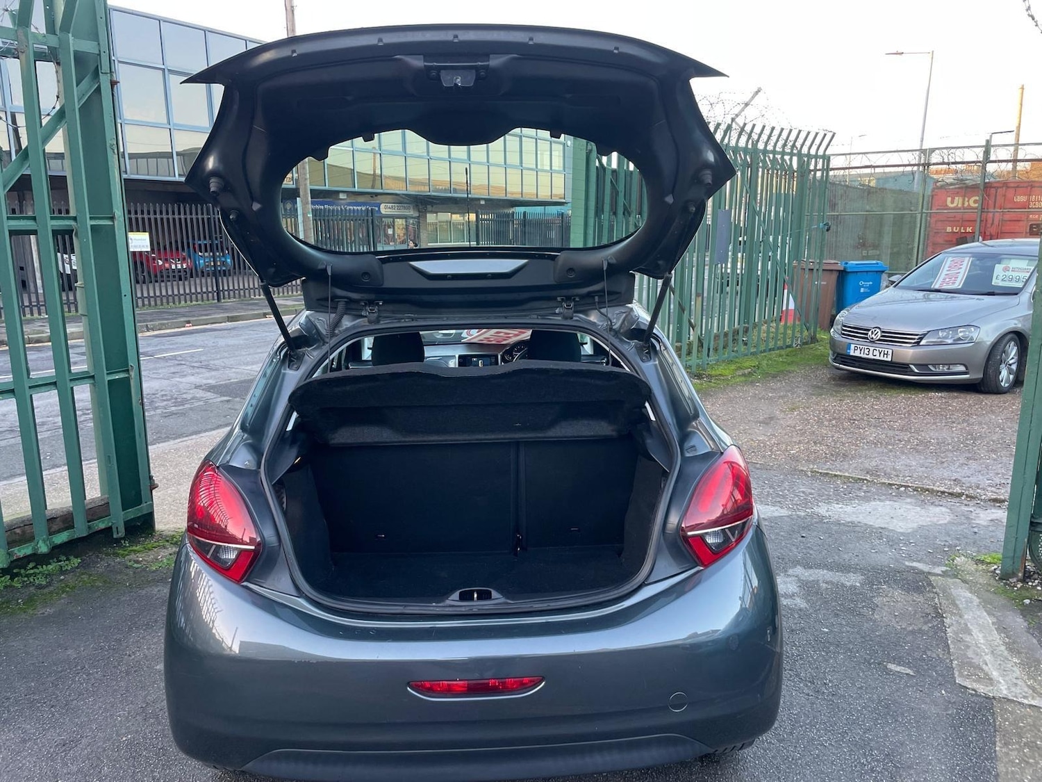 Used Peugeot 208 2016 for sale - 77136169: Photo 9