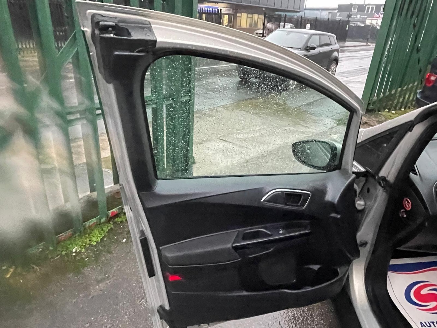 Used Ford B-MAX 2014 for sale - 77136195: Photo 18