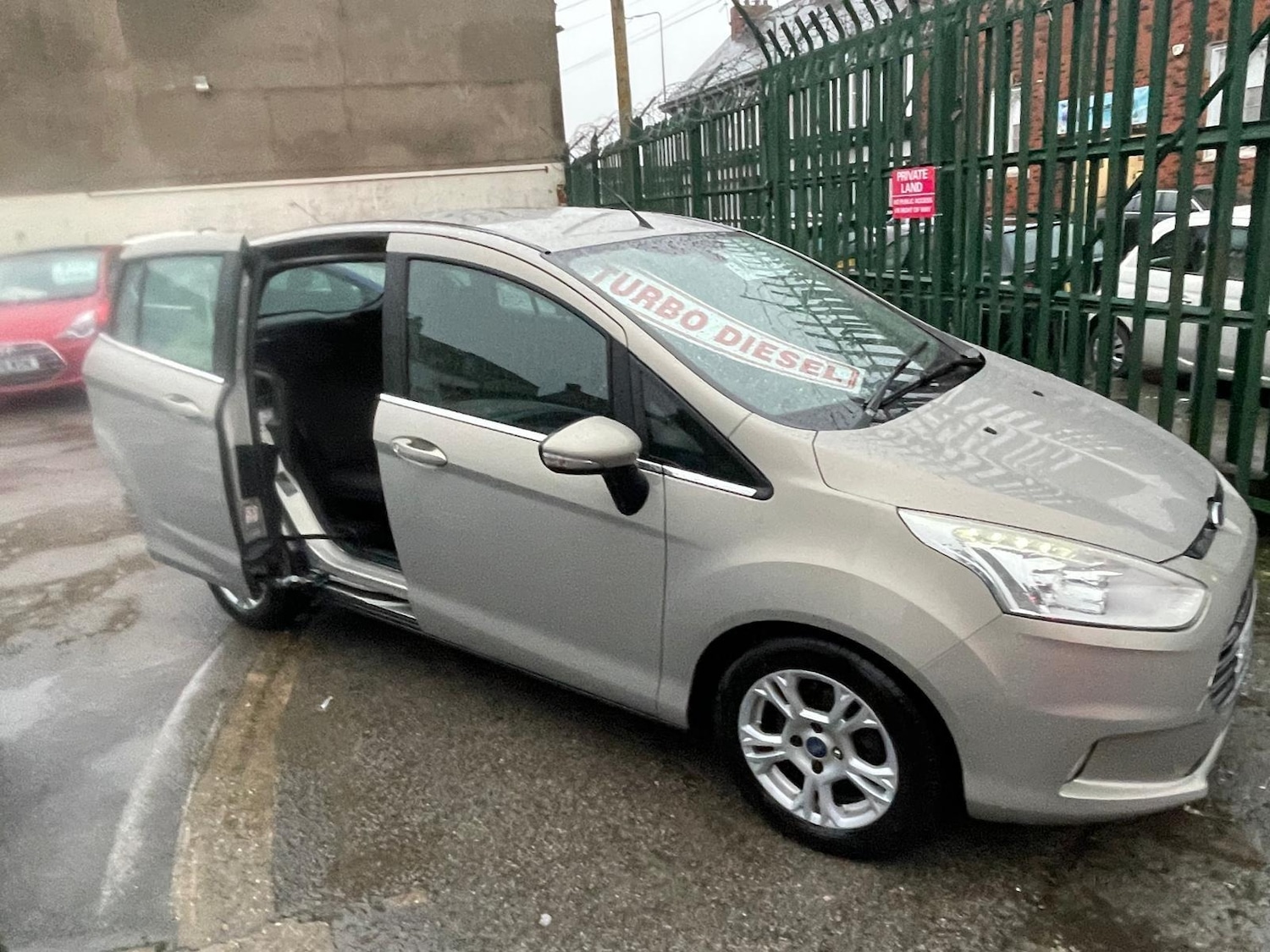 Used Ford B-MAX 2014 for sale - 77136195: Photo 4