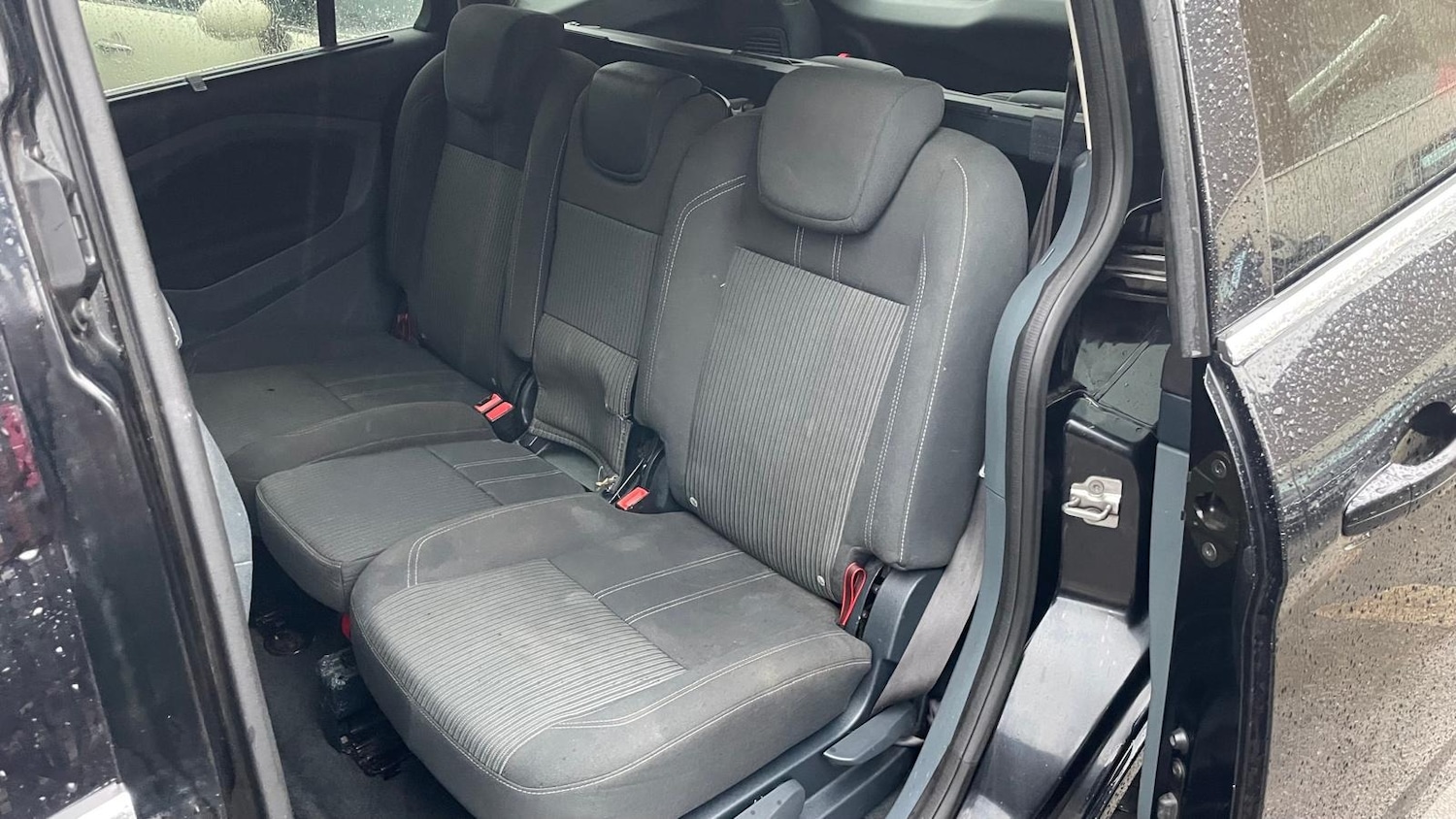 Used Ford Grand C-Max 2011 for sale - 77352170: Photo 19