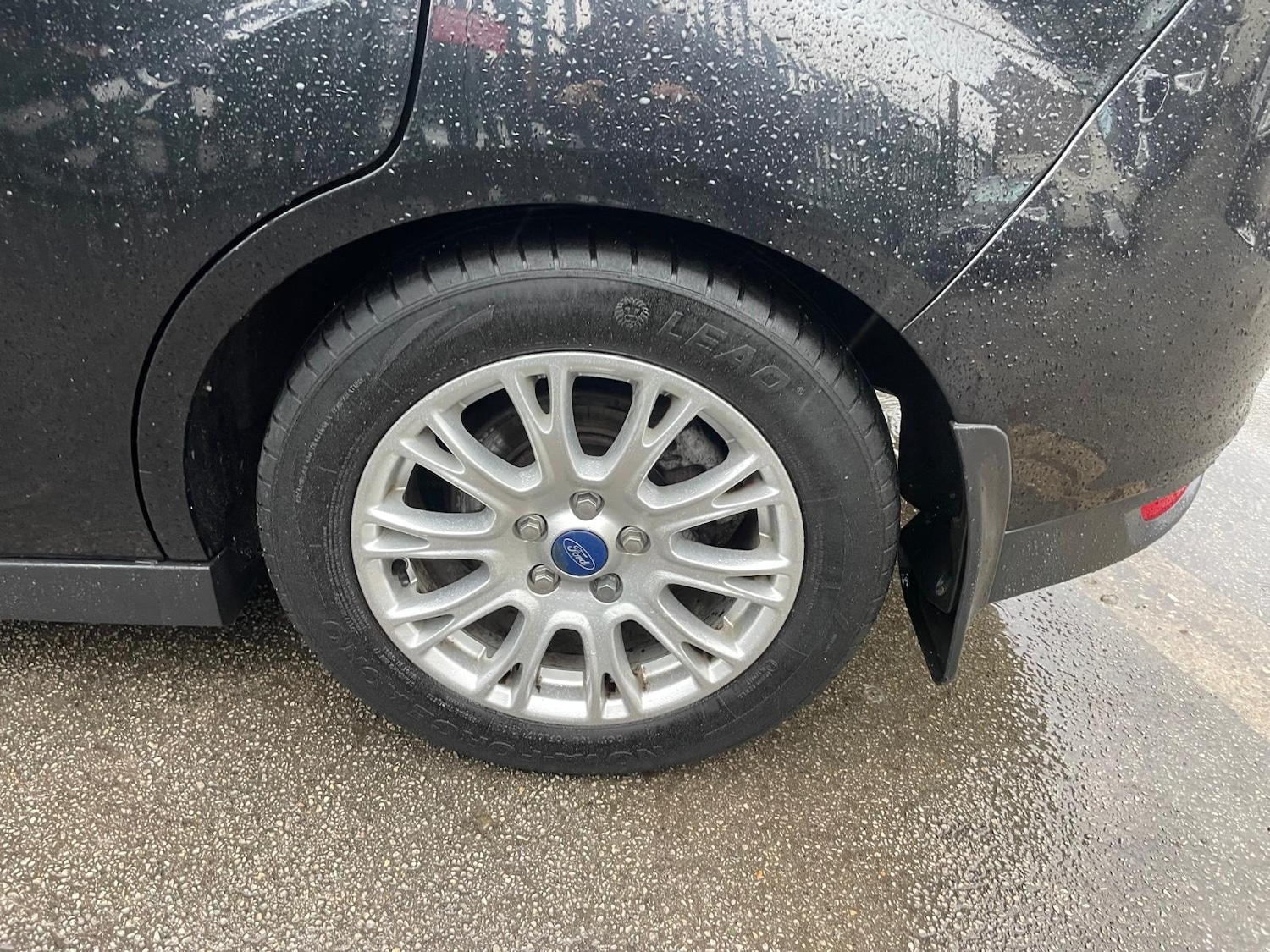 Used Ford Grand C-Max 2011 for sale - 77352170: Photo 24