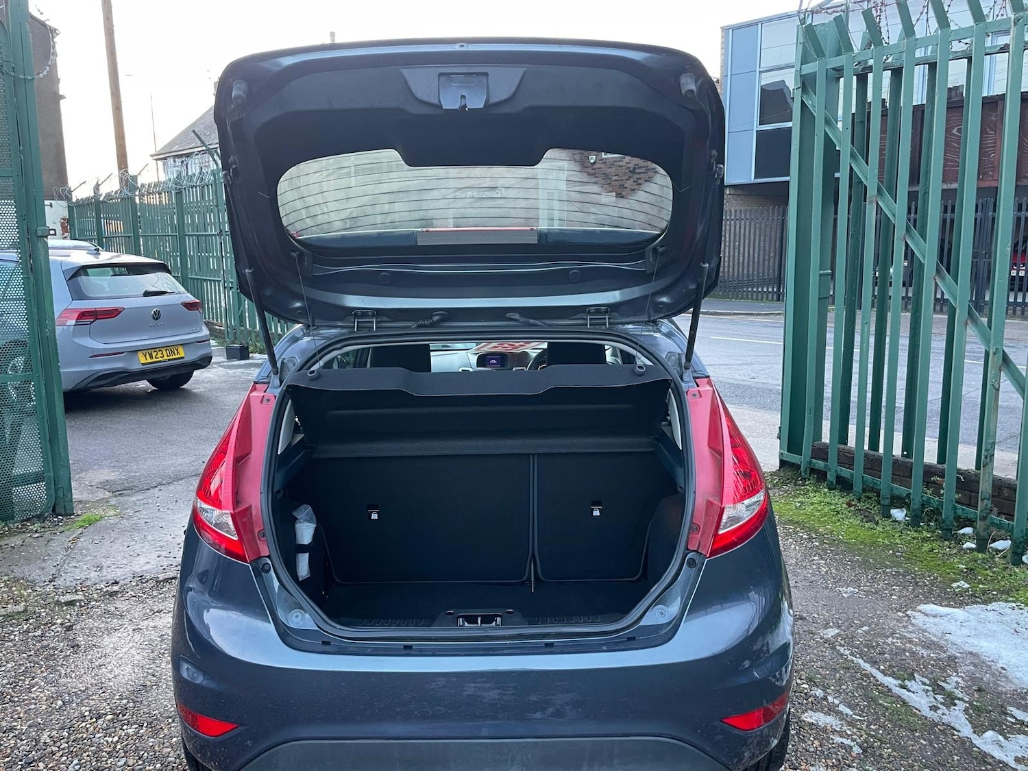 Used Ford Fiesta 2012 for sale - 76673132: Photo 15