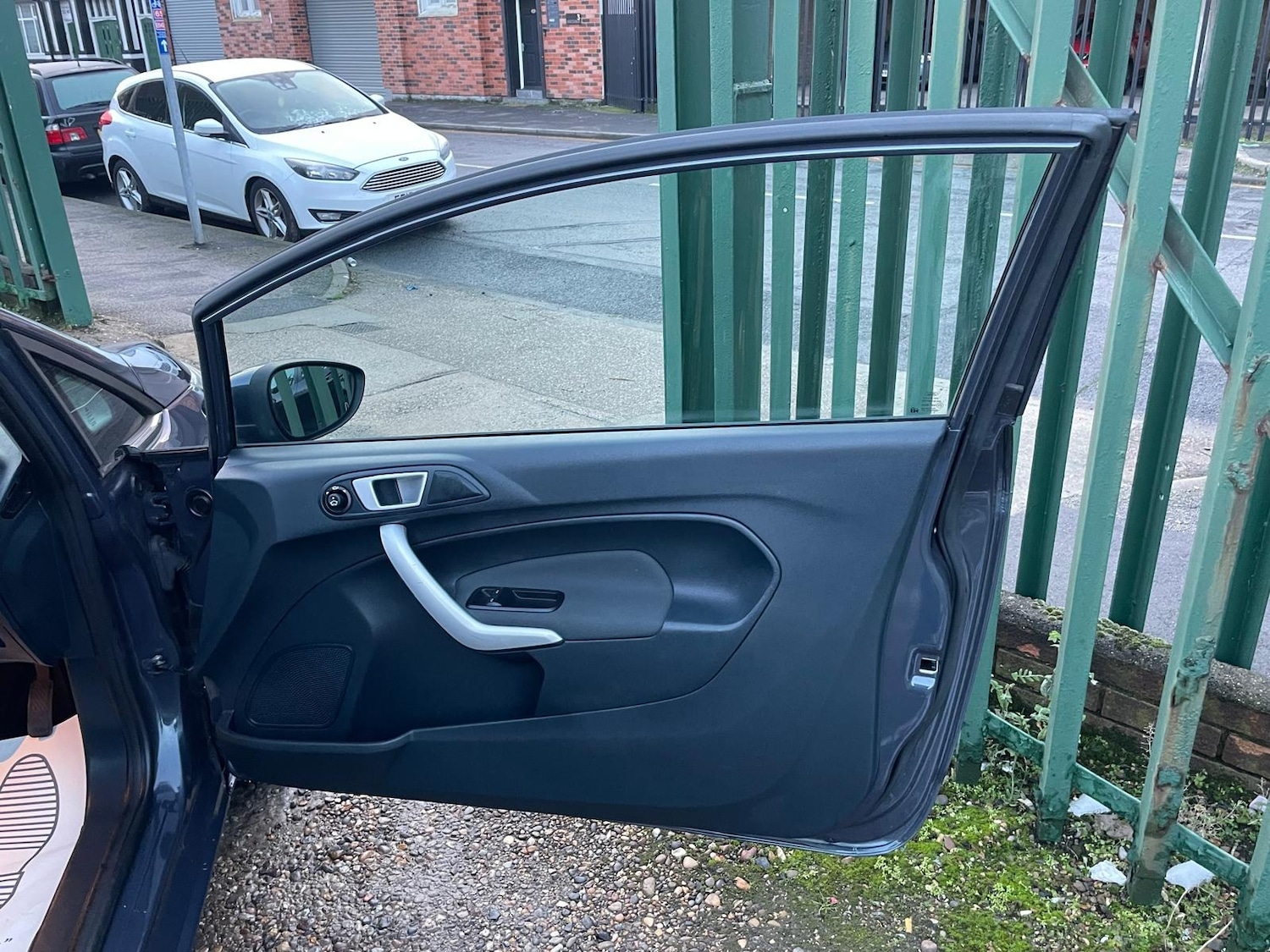 Used Ford Fiesta 2012 for sale - 76673132: Photo 17