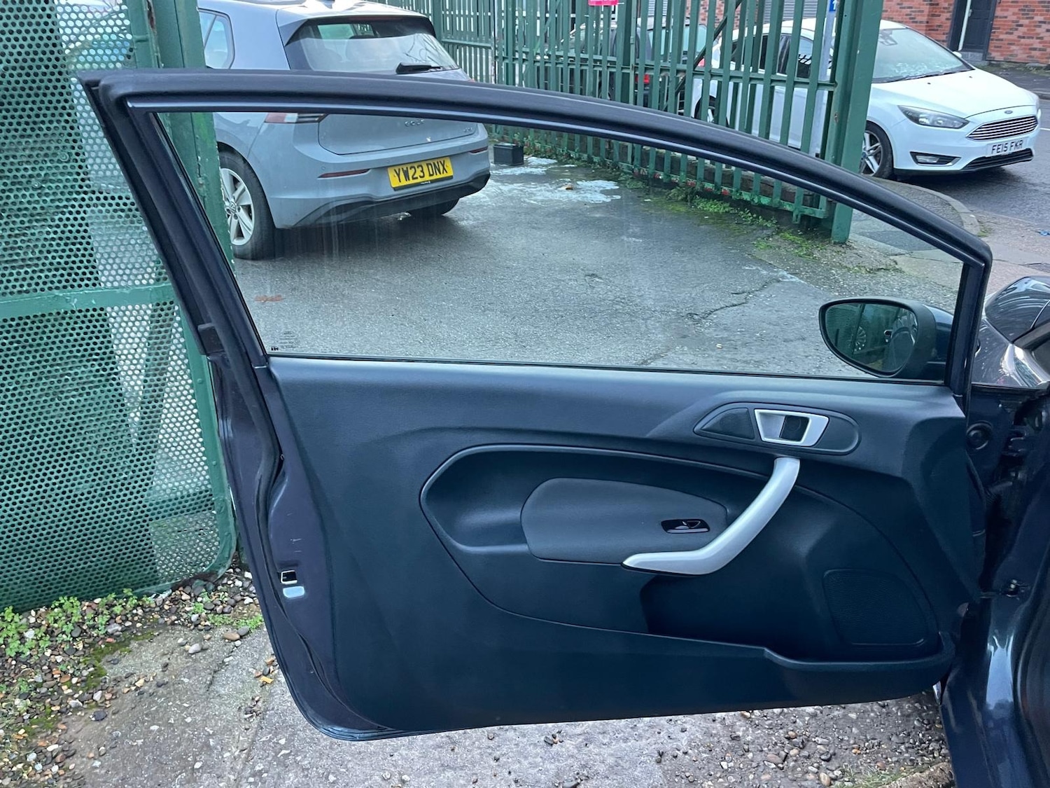 Used Ford Fiesta 2012 for sale - 76673132: Photo 21