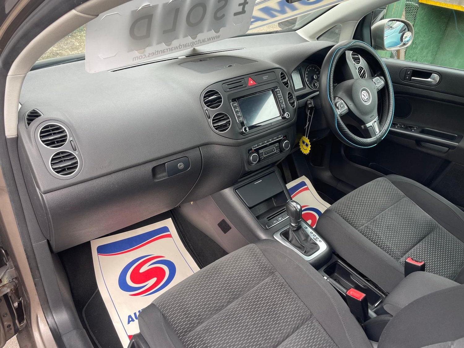 Used Volkswagen Golf Plus 2011 for sale - 77997552: Photo 15