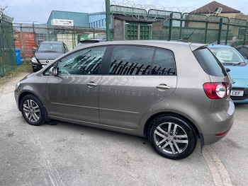 Used Volkswagen Golf Plus 2011 for sale - 77997552: Photo