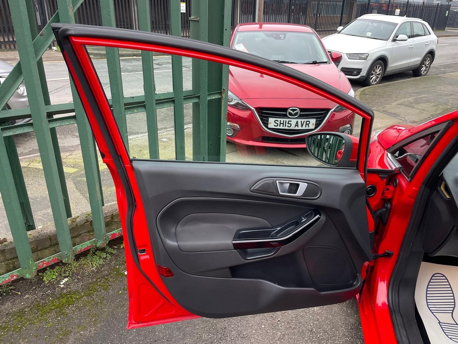 Used Ford Fiesta 2014 for sale - 77630122: Photo 13