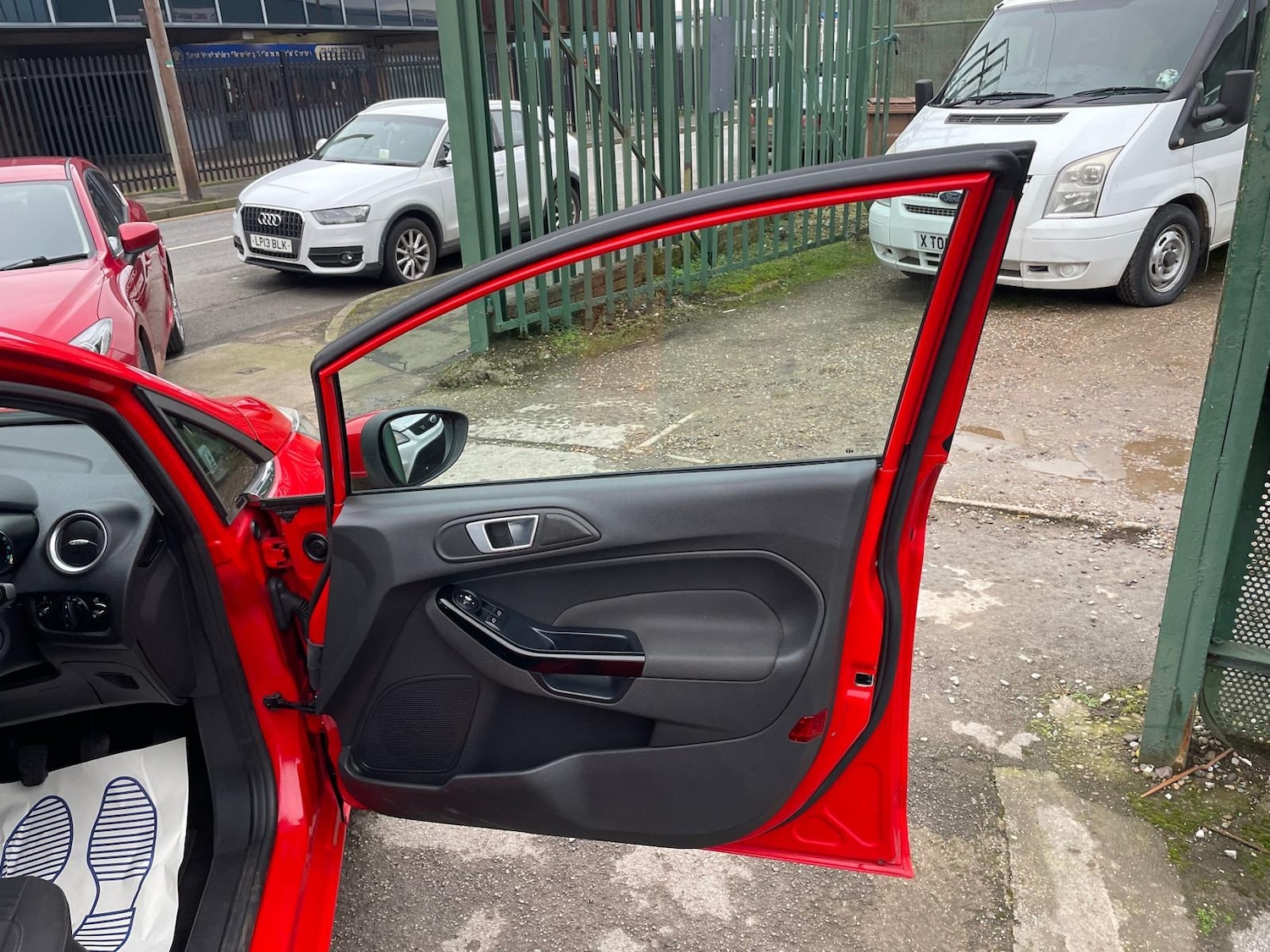 Used Ford Fiesta 2014 for sale - 77630122: Photo 15