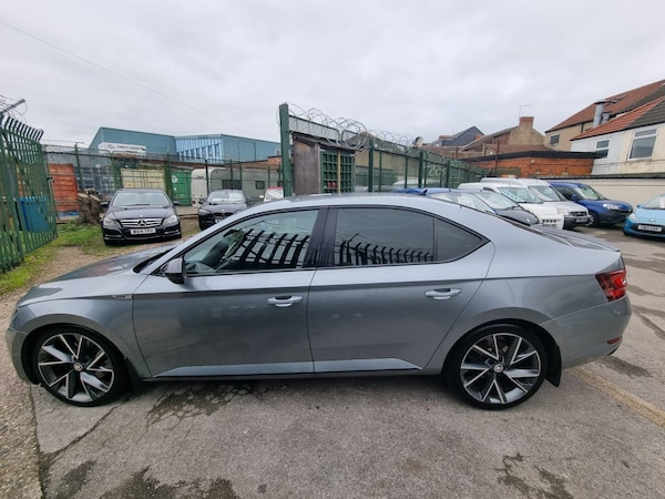 Used Skoda Superb 2017 for sale - 76319485: Photo 3