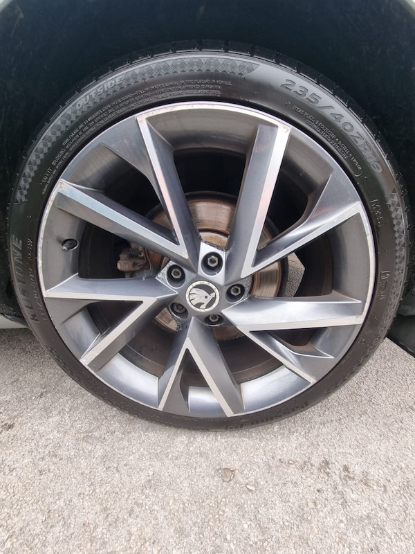 Used Skoda Superb 2017 for sale - 76319485: Photo 4